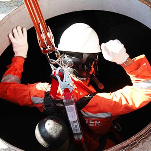 Confined Space Rescue Training in Dubai